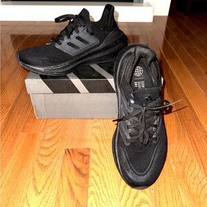 Women’s Adidas Ultra boost lite size 8